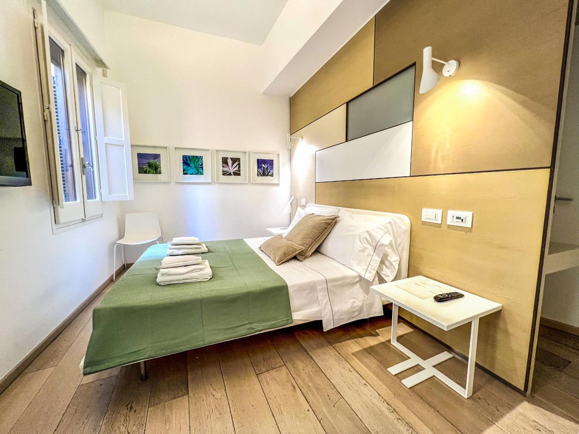 Santacroce Luxury 4*