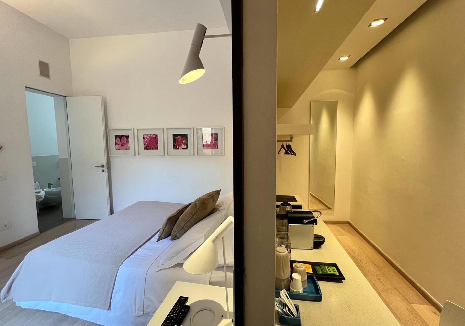 Santacroce Luxury